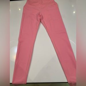 ALO high waisted leggings.RN 87370  Size Small